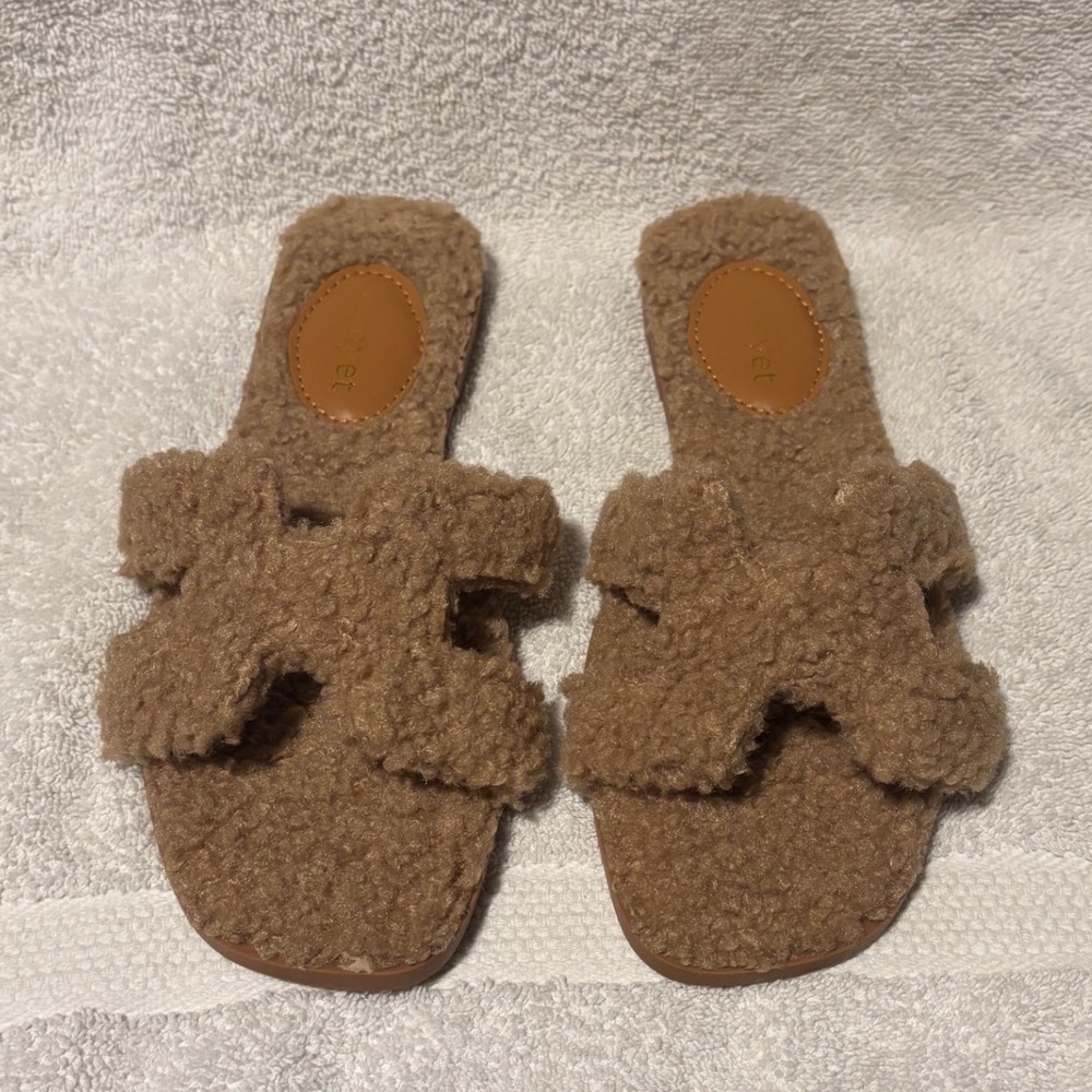 Lurnyet Faux Shearling Slide Sandals Camel Brown H-Band Fuzzy Flat Slides Size 7